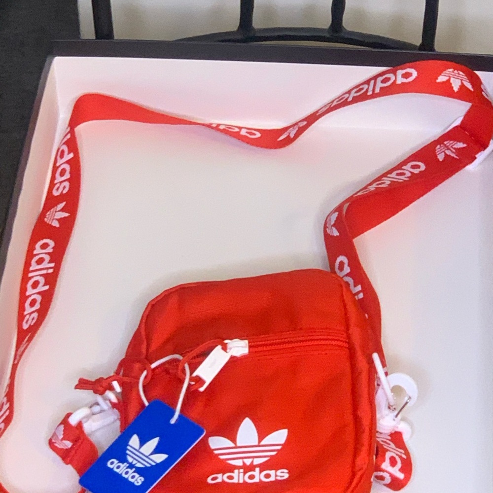 ADIDAS REE MESSENGER BAG